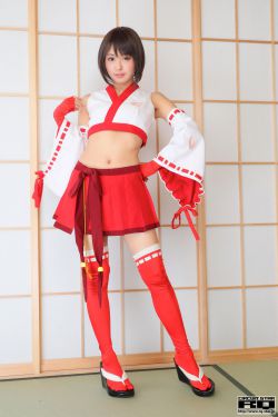 真人h